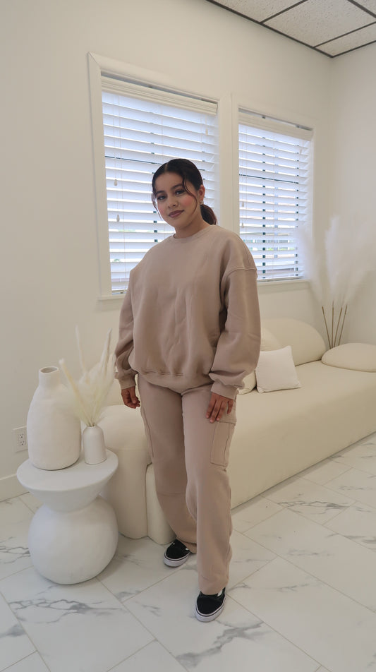 Taupe oversized crew neck ( pre order )
