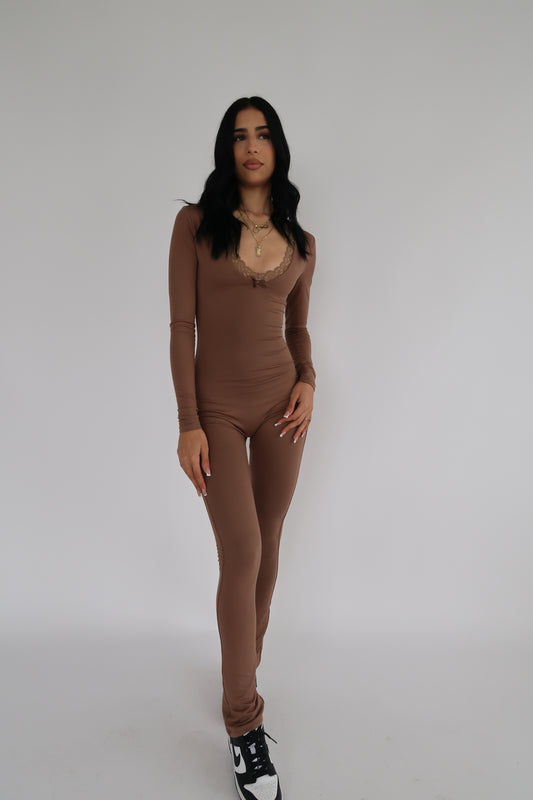 Alexia jumpsuit ( brown ) size up