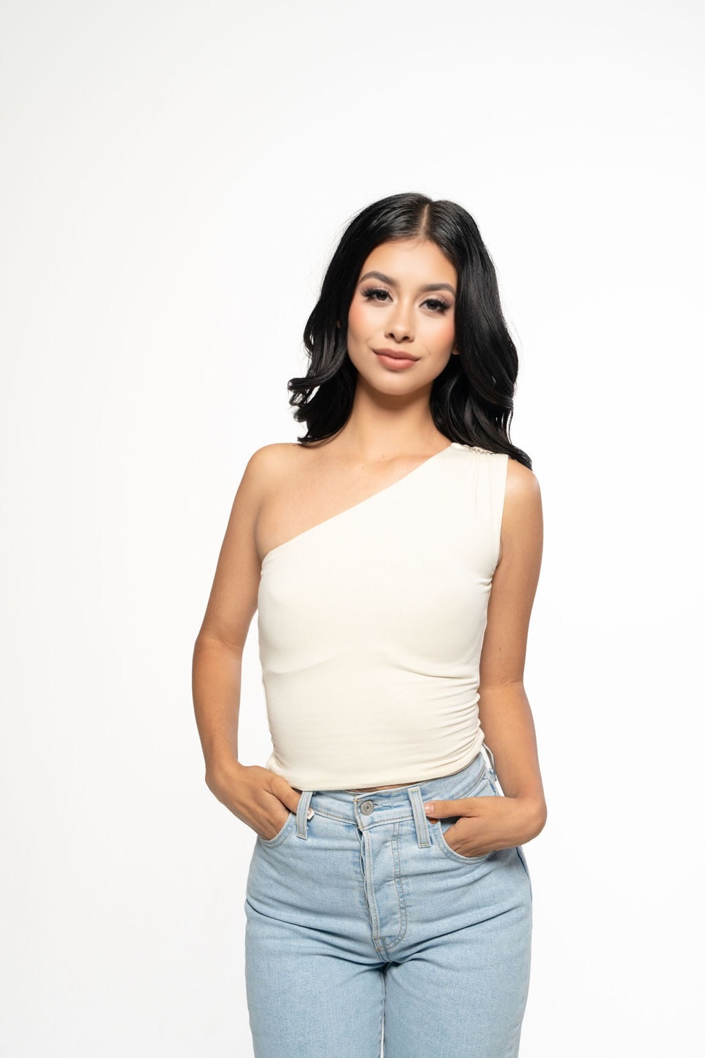 The essential one shoulder top